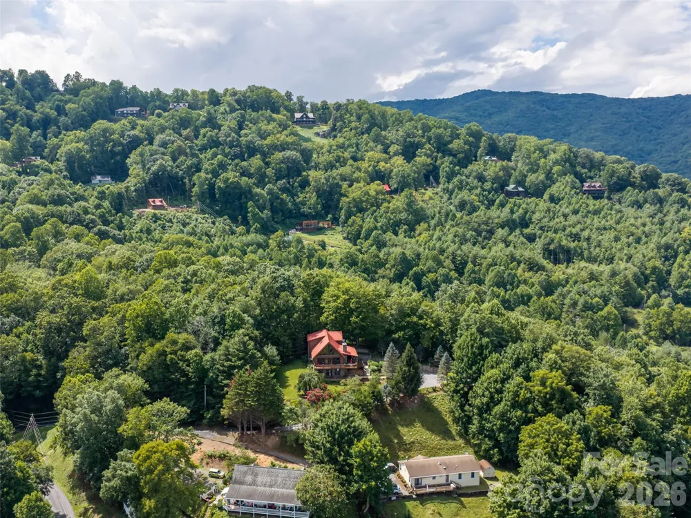 95 Splendor Ridge Waynesville, NC 28785