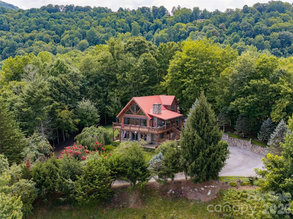 95 Splendor Ridge Waynesville, NC 28785