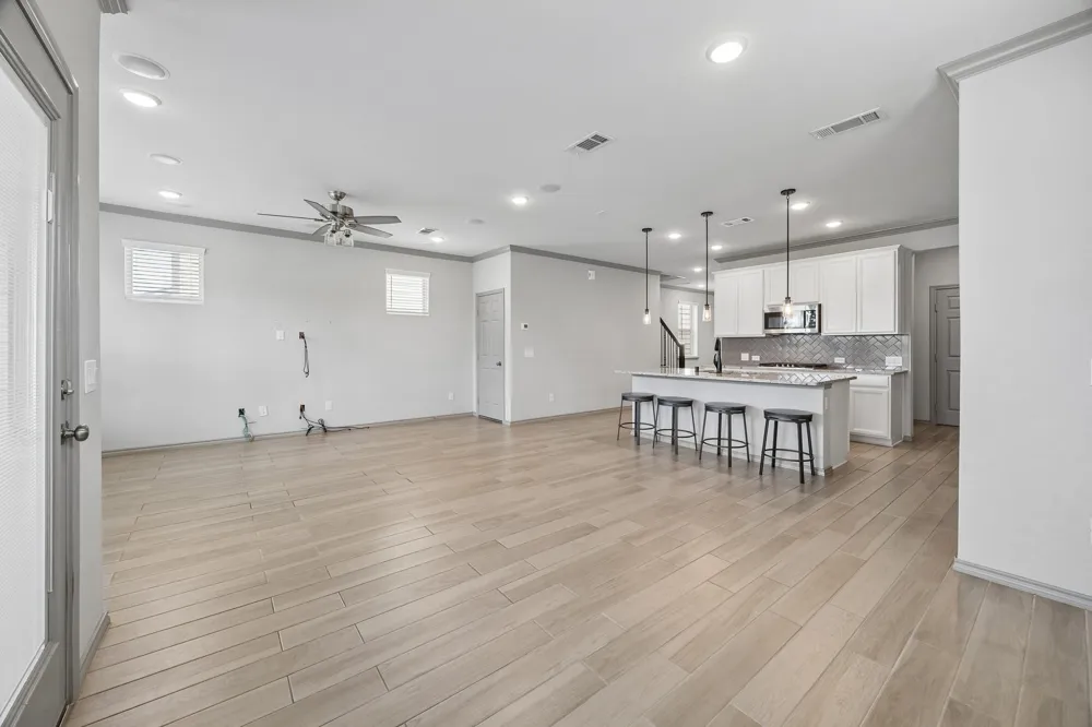 1903 Monaco Memorial Lane Houston, TX 77043