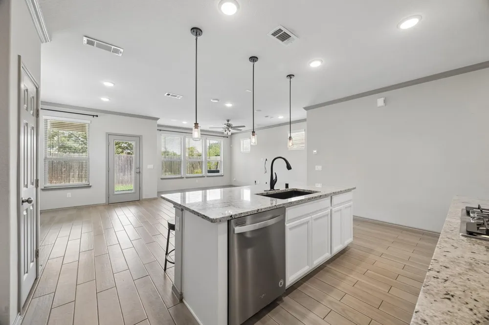 1903 Monaco Memorial Lane Houston, TX 77043