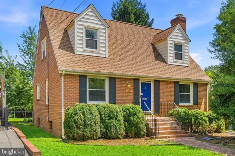 1405 STAFFORD AVENUE