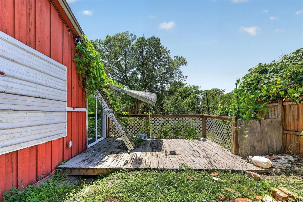 4044 SE 29th Court Okeechobee, FL 34974