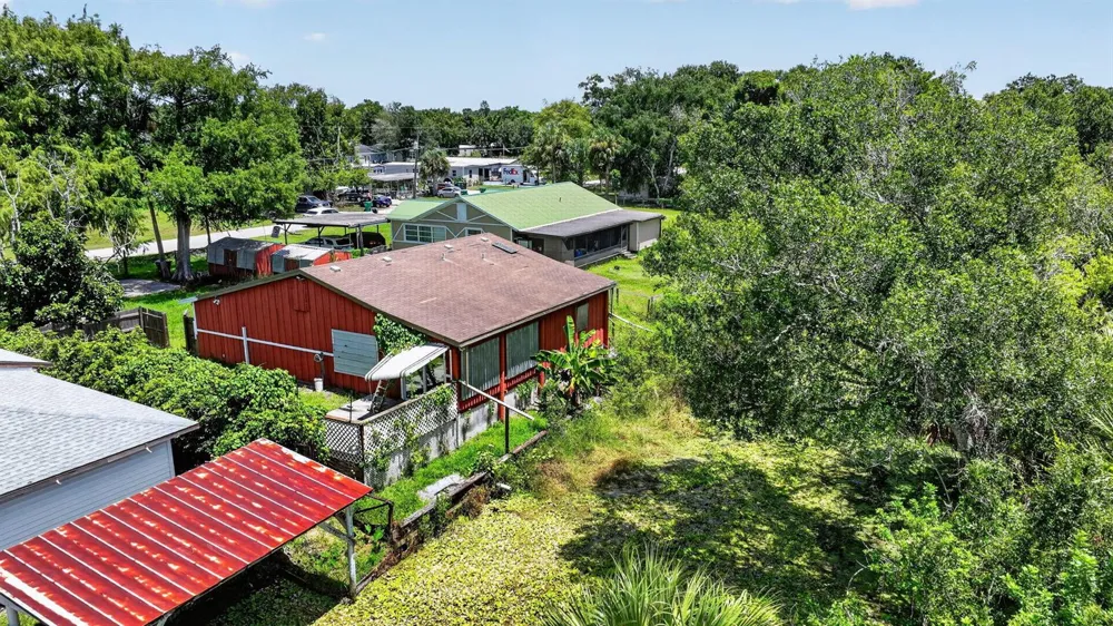 4044 SE 29th Court Okeechobee, FL 34974