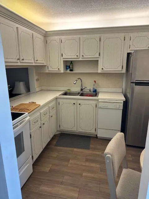 2770 S GARDEN DRIVE S #208 Lake Worth, FL 33461
