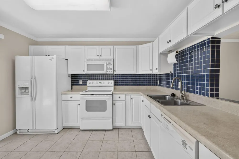 184 MASTIC TREE COURT Royal Palm Beach, FL 33411