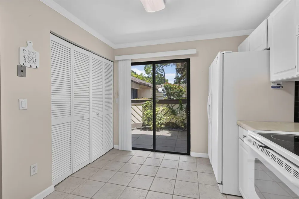 184 MASTIC TREE COURT Royal Palm Beach, FL 33411