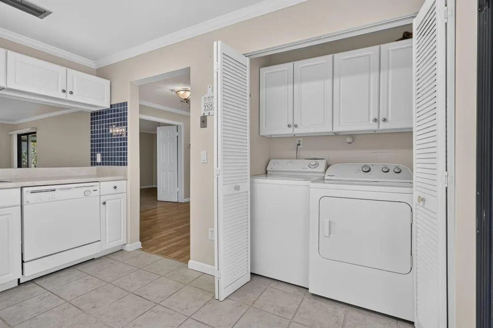 184 MASTIC TREE COURT Royal Palm Beach, FL 33411