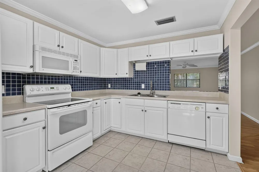 184 MASTIC TREE COURT Royal Palm Beach, FL 33411