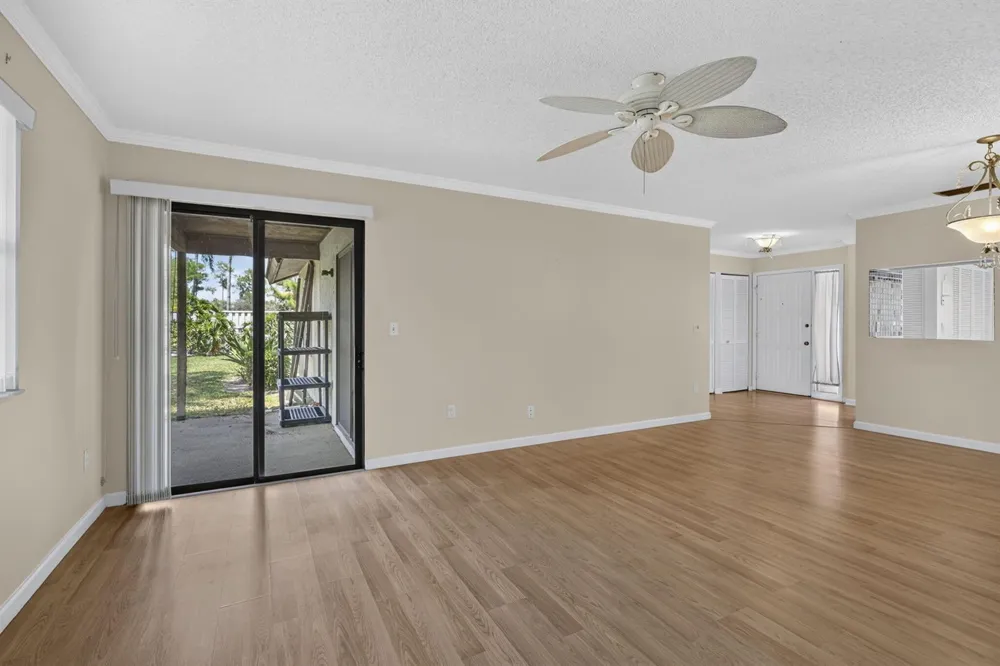 184 MASTIC TREE COURT Royal Palm Beach, FL 33411