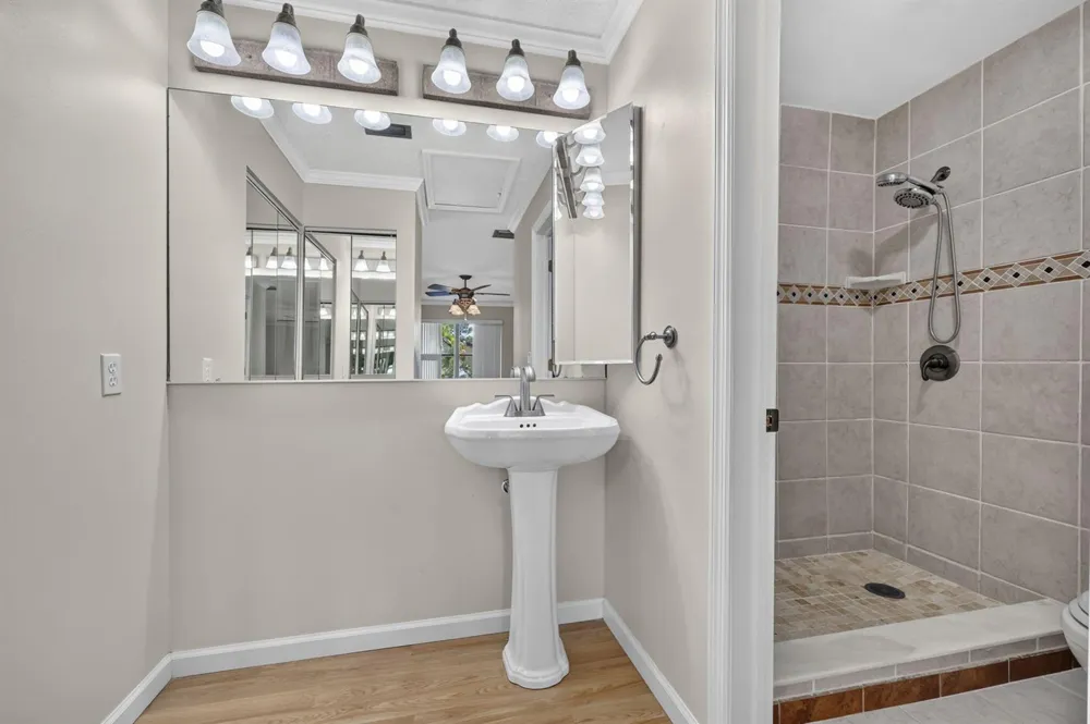 184 MASTIC TREE COURT Royal Palm Beach, FL 33411