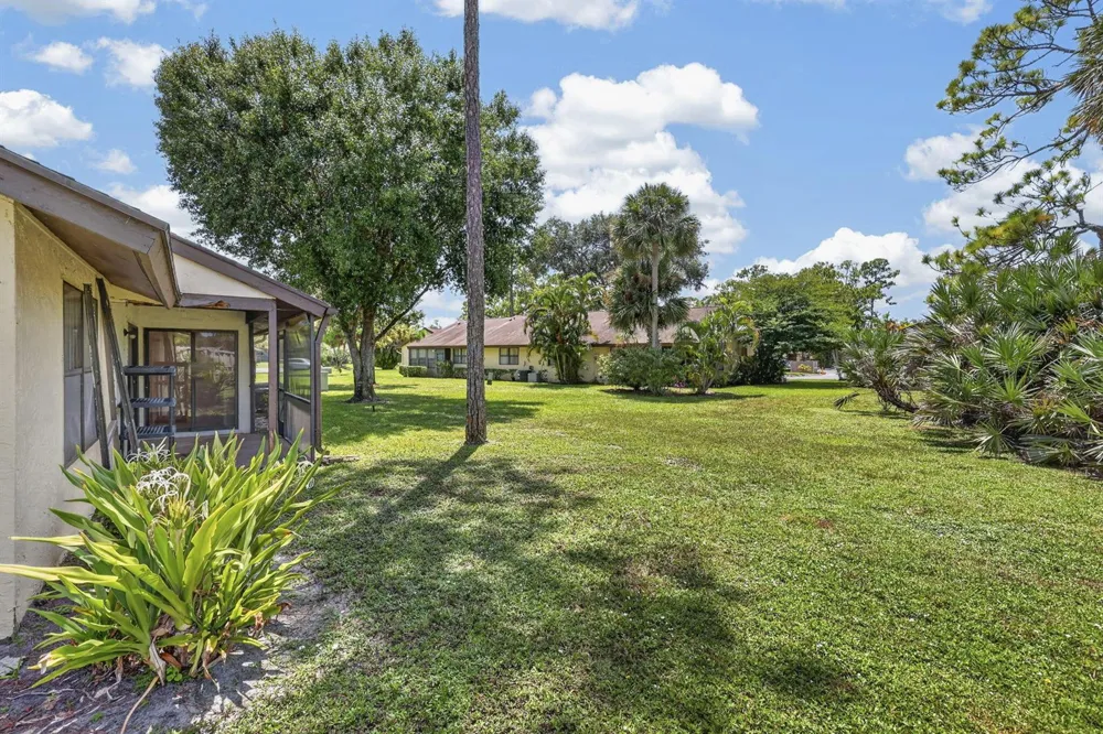 184 MASTIC TREE COURT Royal Palm Beach, FL 33411