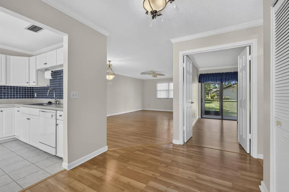 184 MASTIC TREE COURT Royal Palm Beach, FL 33411