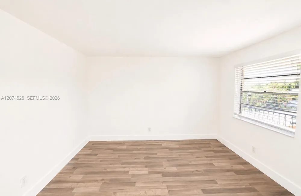 1235 W 66th St #11 Hialeah, FL 33012
