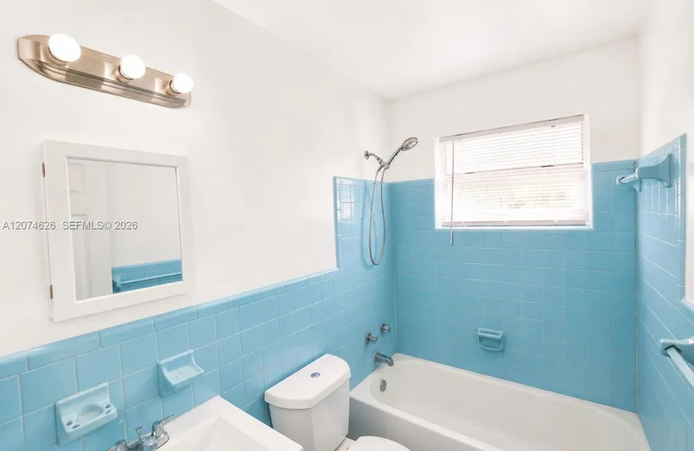 1235 W 66th St #11 Hialeah, FL 33012