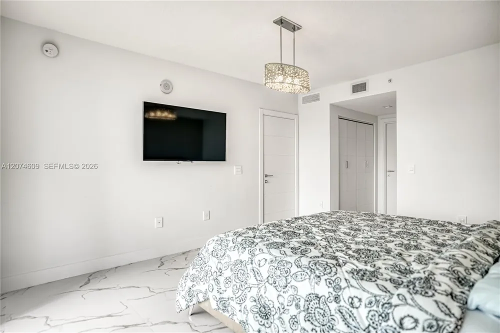 330 Sunny Isles Blvd #5-906 Sunny Isles Beach, FL 33160