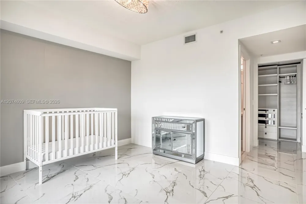330 Sunny Isles Blvd #5-906 Sunny Isles Beach, FL 33160