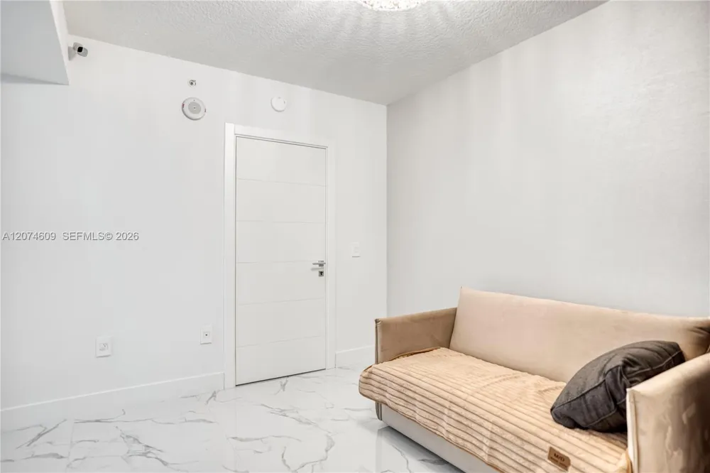 330 Sunny Isles Blvd #5-906 Sunny Isles Beach, FL 33160