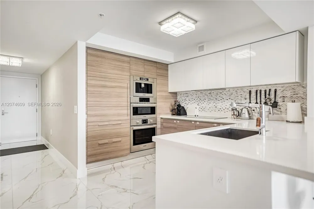 330 Sunny Isles Blvd #5-906 Sunny Isles Beach, FL 33160