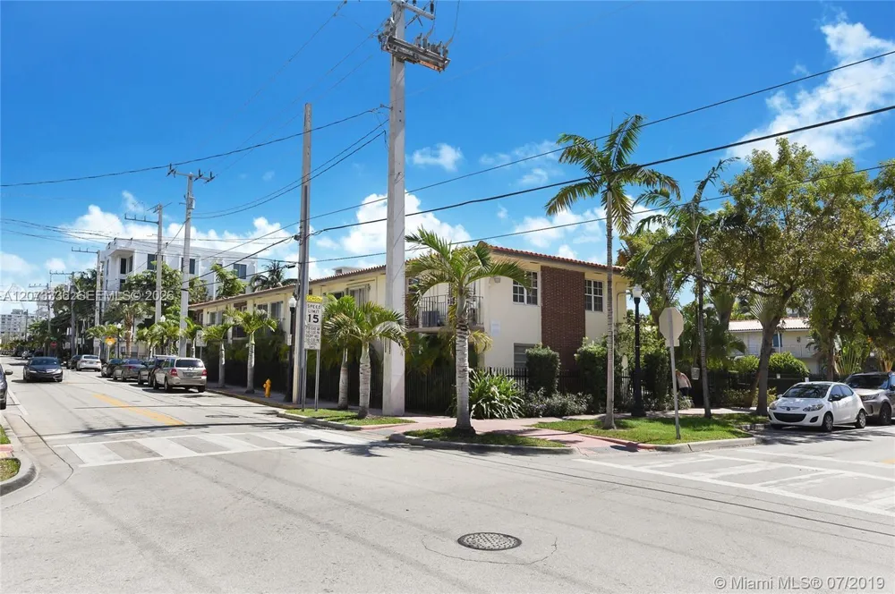 345 Michigan Ave #17 Miami Beach, FL 33139