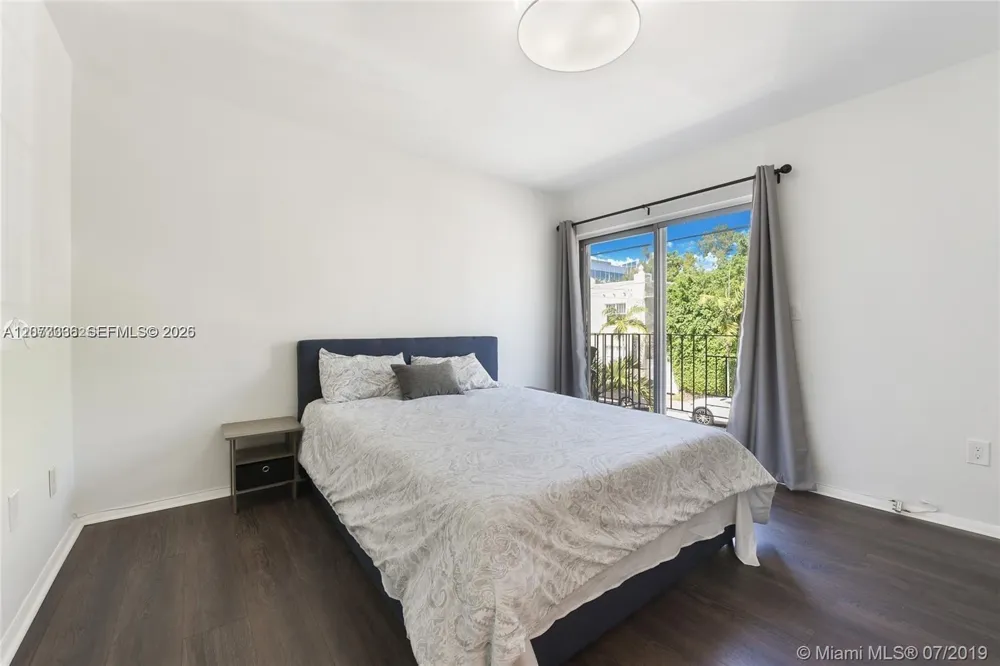 345 Michigan Ave #17 Miami Beach, FL 33139