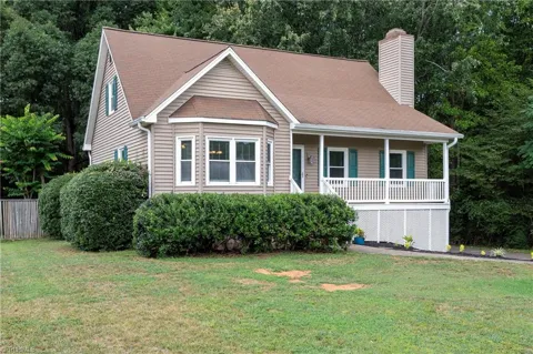 1113 Ridgecliff Drive