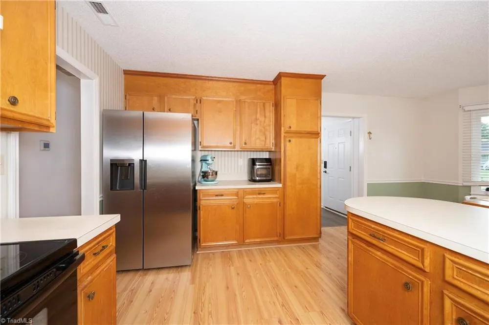 1113 Ridgecliff Drive Rural Hall, NC 27045