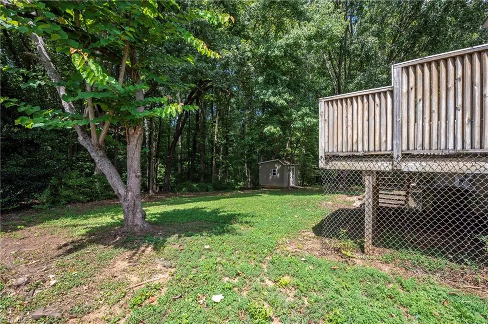 1113 Ridgecliff Drive Rural Hall, NC 27045