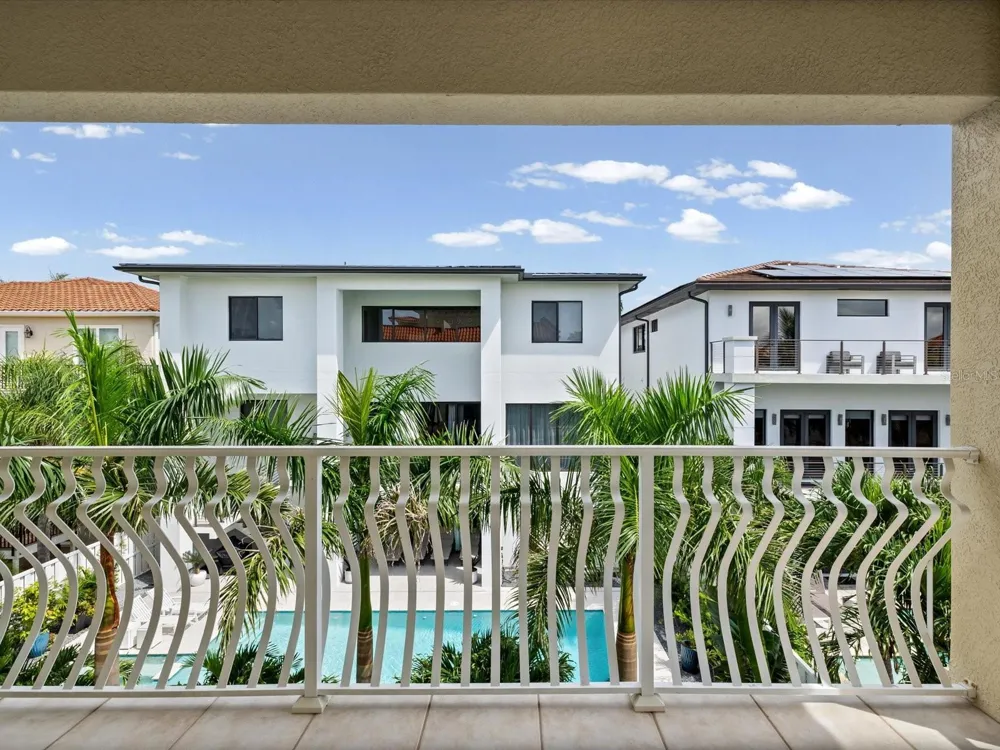 138 175TH AVENUE E Redington Shores, FL 33708