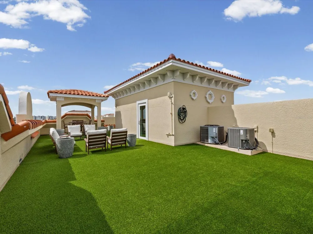 138 175TH AVENUE E Redington Shores, FL 33708
