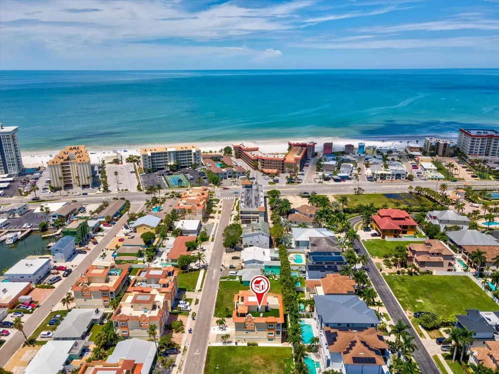138 175TH AVENUE E Redington Shores, FL 33708