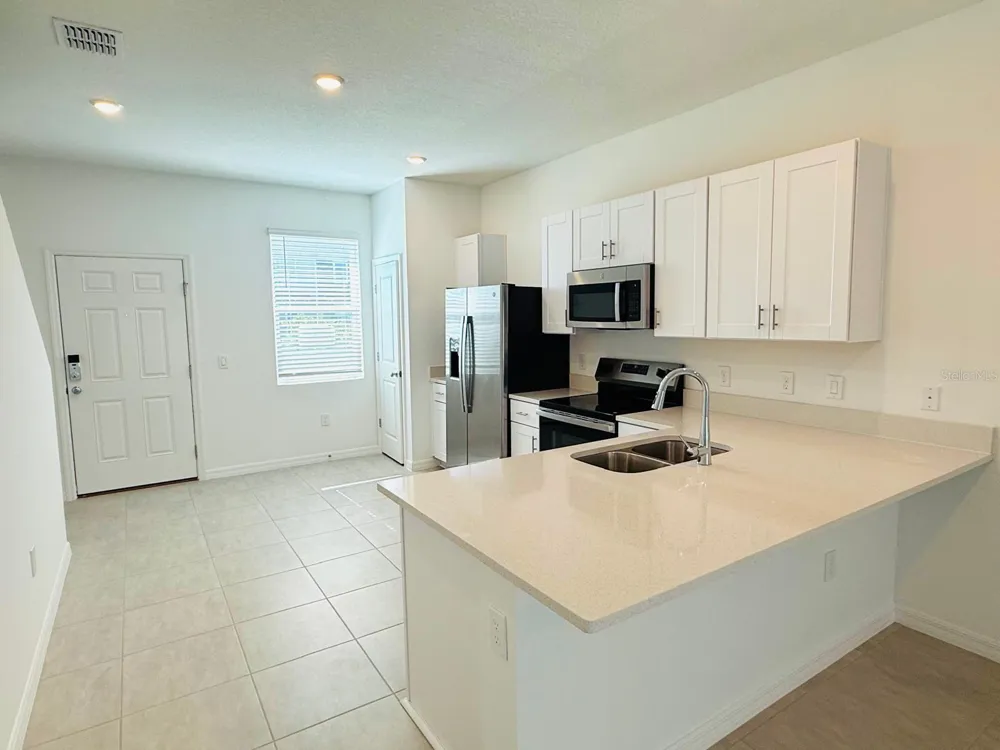 2980 SKYLINE LOOP Kissimmee, FL 34758