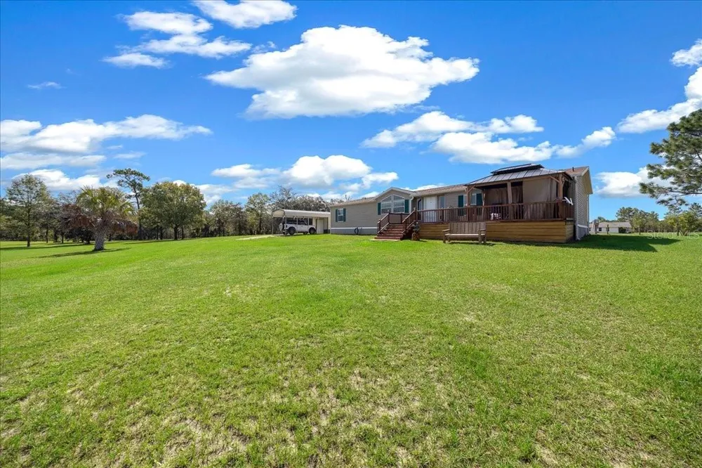5791 SE 122ND AVENUE Morriston, FL 32668