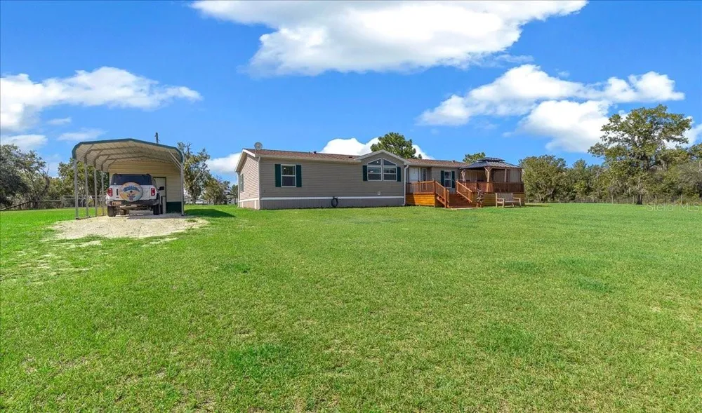5791 SE 122ND AVENUE Morriston, FL 32668