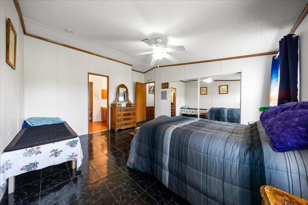 5791 SE 122ND AVENUE Morriston, FL 32668