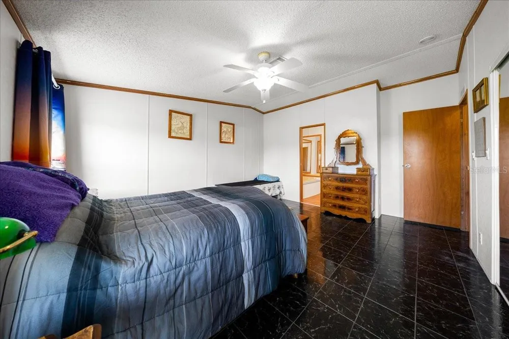 5791 SE 122ND AVENUE Morriston, FL 32668