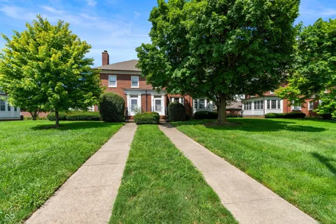 8526 E 56th Street