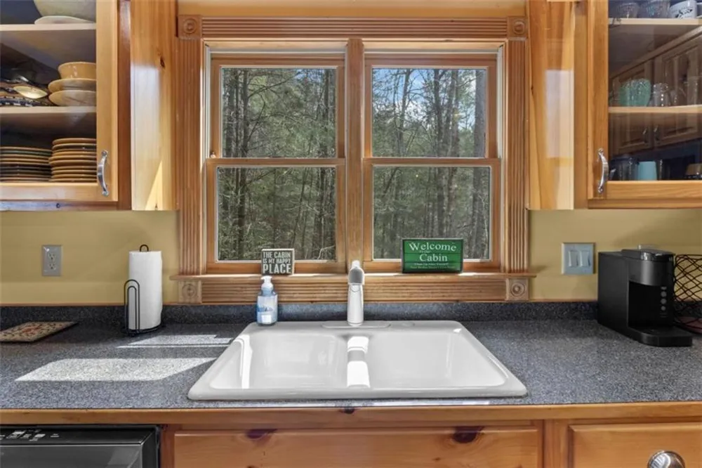 40 Graham Court Ellijay, GA 30540