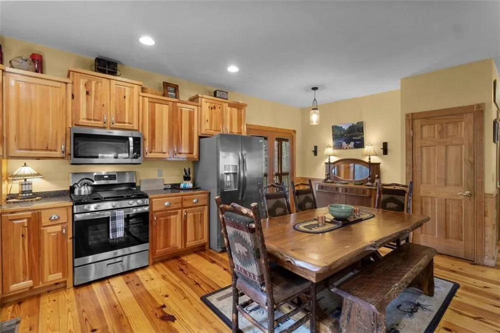 40 Graham Court Ellijay, GA 30540