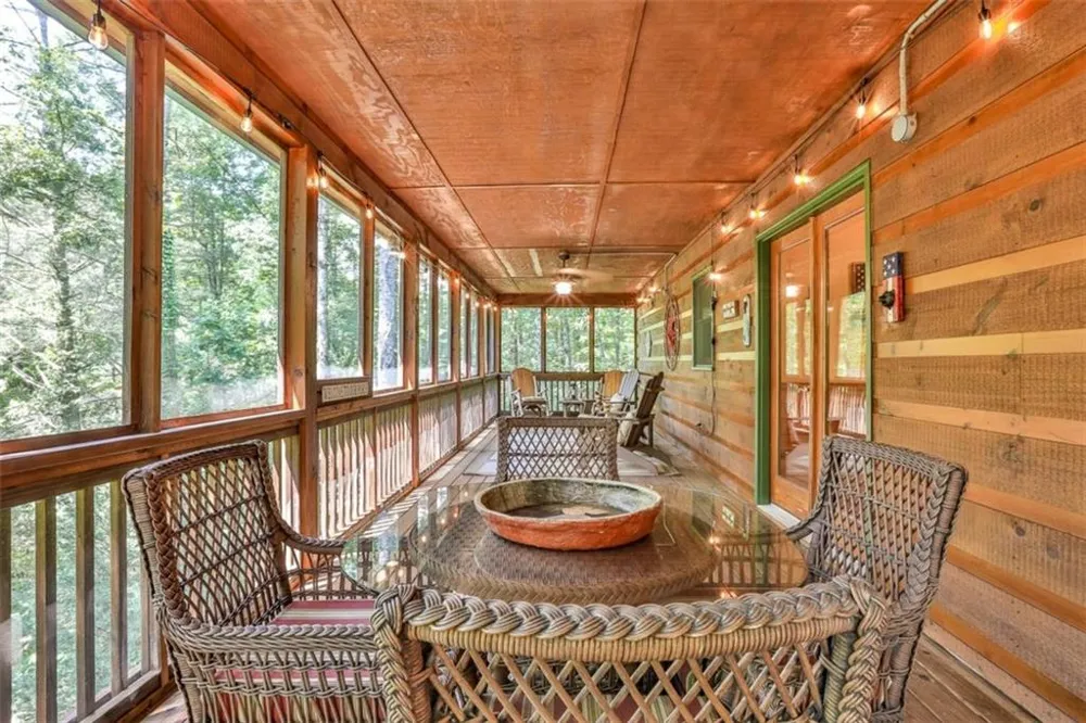 40 Graham Court Ellijay, GA 30540