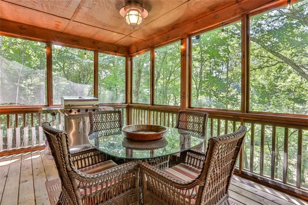 40 Graham Court Ellijay, GA 30540