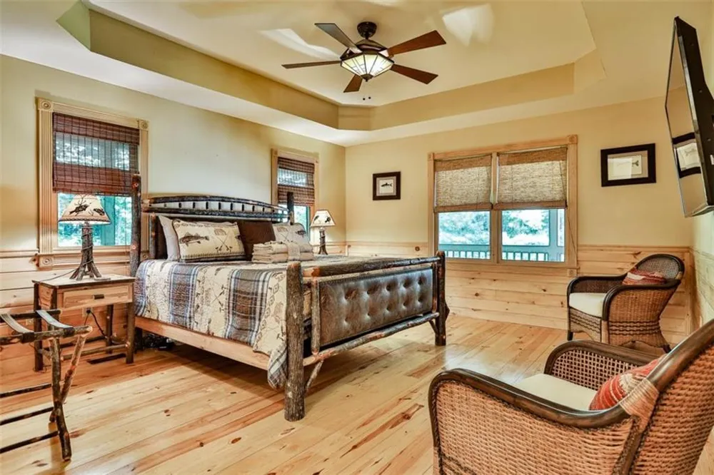40 Graham Court Ellijay, GA 30540