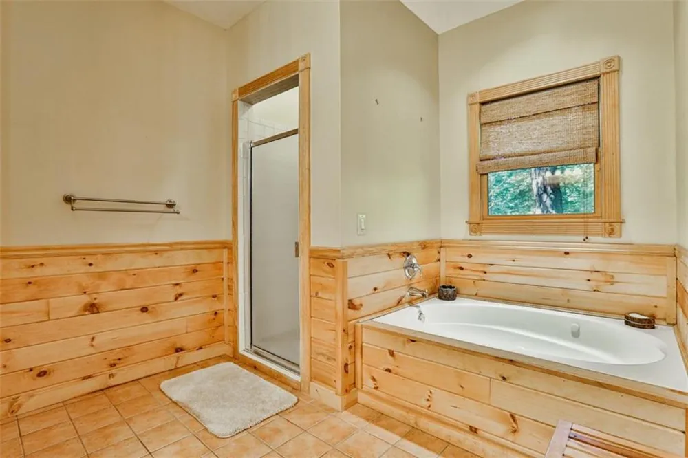 40 Graham Court Ellijay, GA 30540