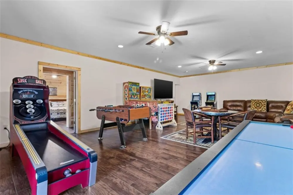 40 Graham Court Ellijay, GA 30540