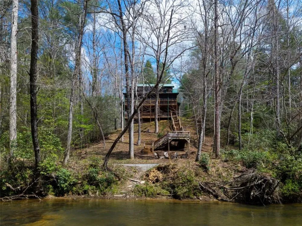 40 Graham Court Ellijay, GA 30540