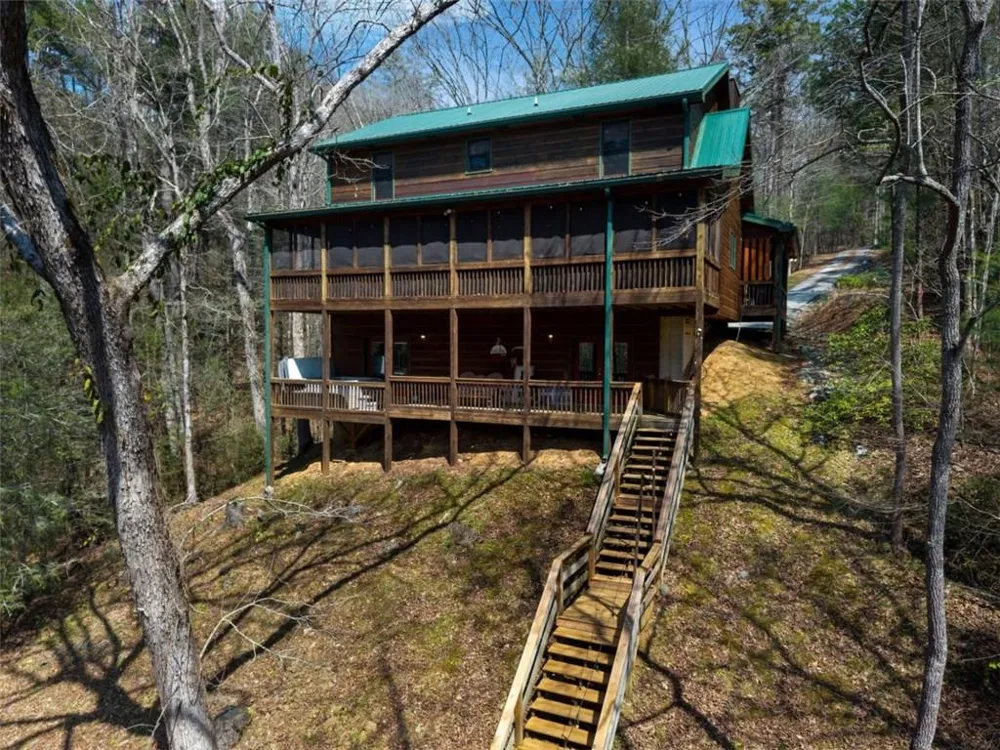 40 Graham Court Ellijay, GA 30540