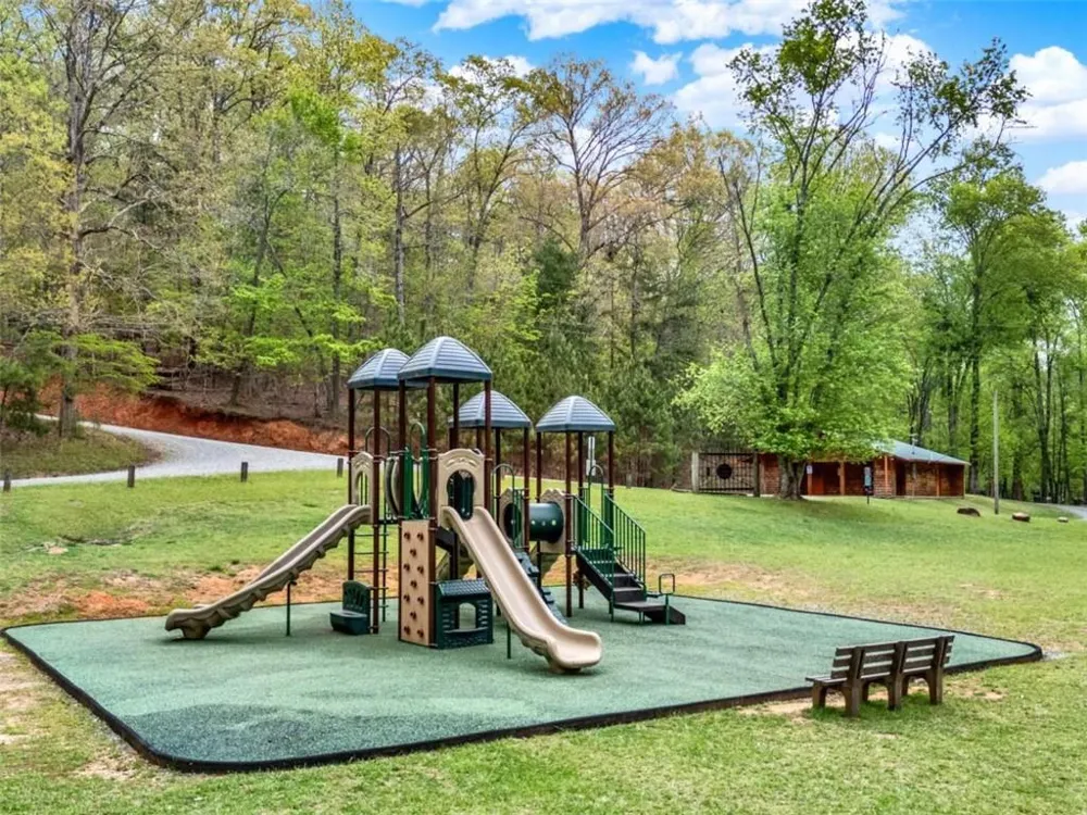 40 Graham Court Ellijay, GA 30540