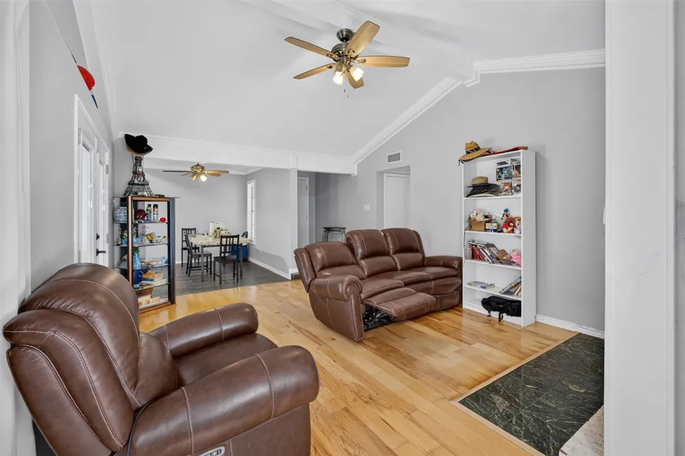 120 Willow Street Lewisville, TX 75067