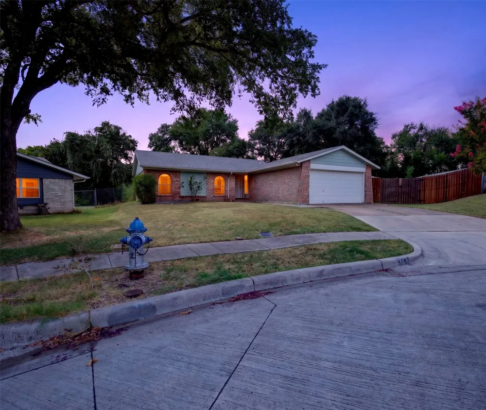 120 Willow Street Lewisville, TX 75067