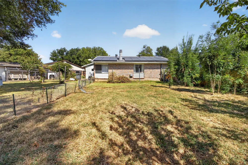120 Willow Street Lewisville, TX 75067