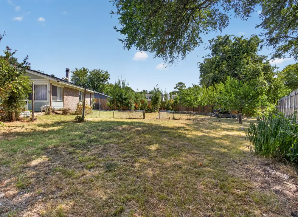 120 Willow Street Lewisville, TX 75067